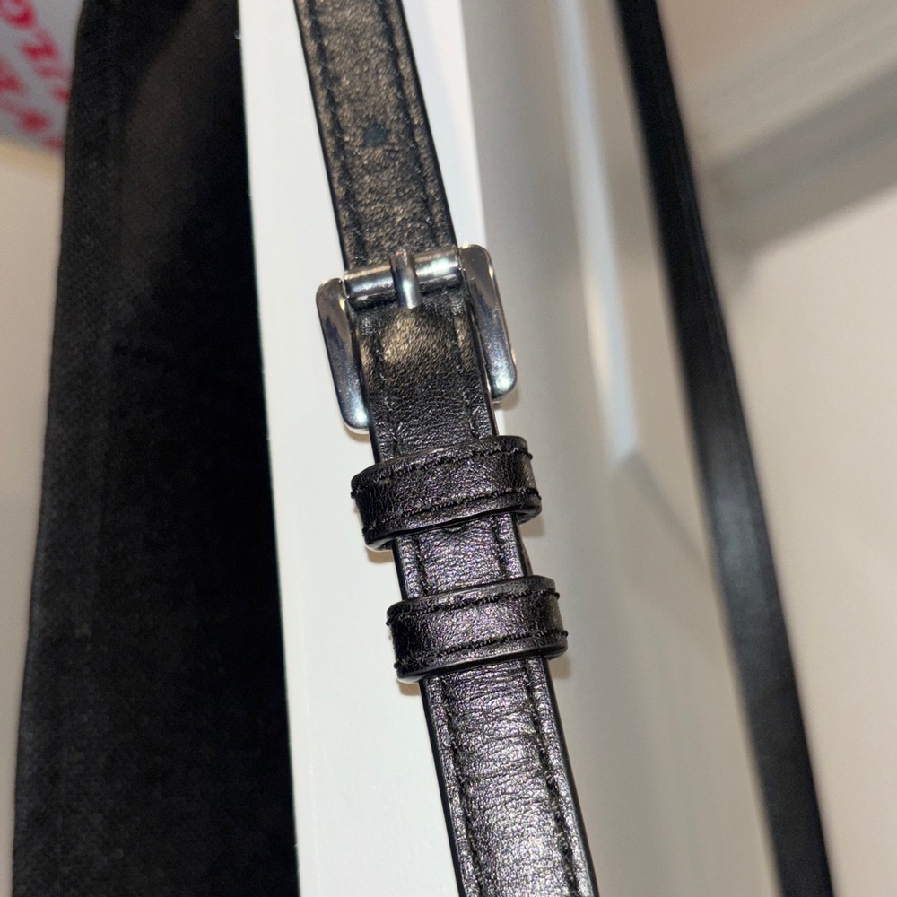 Michael Kors Signature Black Crossbody Bag - Picture 5 of 9
